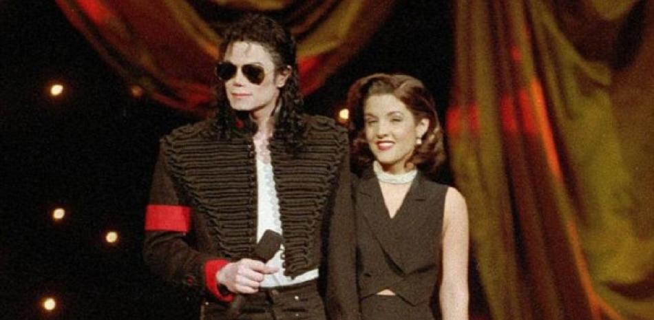Michael Jackson y Lisa Marie Presley se casaron en República Dominicana, en 1994.