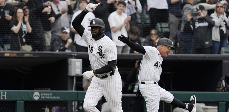 Ligamayorista Luis Roberts lidera tropa cubana en camino al Clásico. AP.