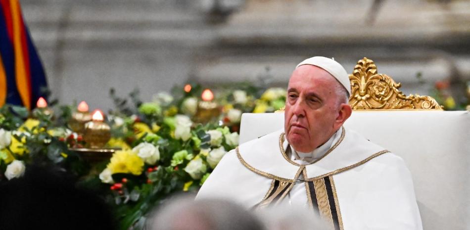 El Papa Francisco preside una misa por la Solemnidad de la Conversión de San Pablo - Celebración de las Segundas Vísperas, el 25 de enero de 2023 en la Basílica de San Pablo Extramuros de Roma. Fuente: AFP.