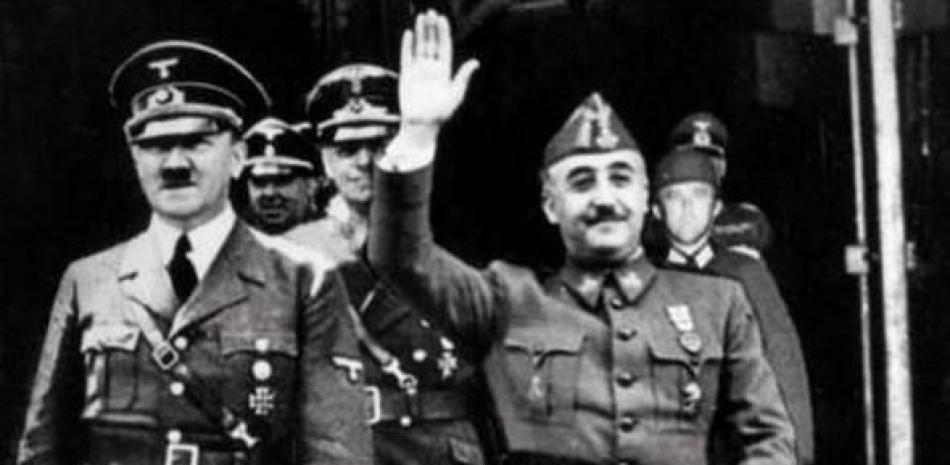 Hitler y Franco.

Listín Diario.