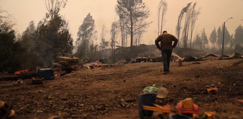 Incendio en Chile en el que ya hay 13 personas fallecidas. Foto: AFP
