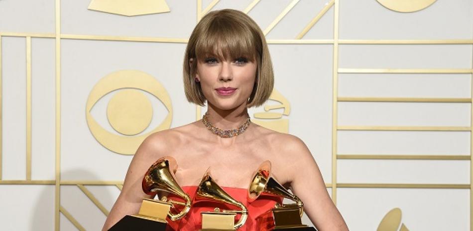 Taylor Swift en los Grammy. Foto de archivo / AP