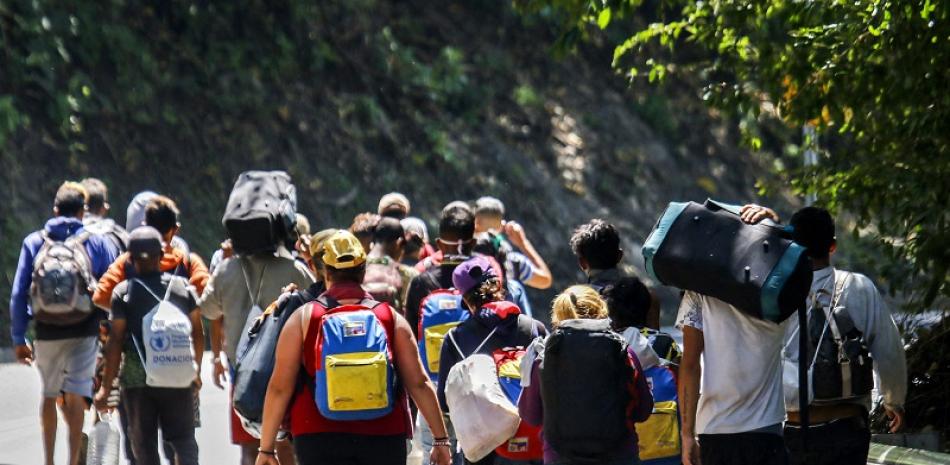 Nueva York promueve y paga traslados voluntarios de emigrantes venezolanos a Canadá. Schneyder Mendoza / AFP - Getty Images