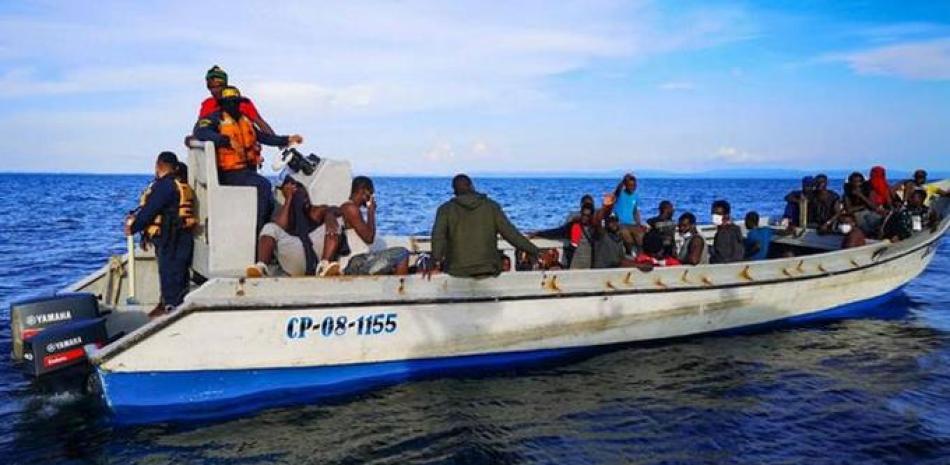 Migrantes se dirigen hacia Florida. AFP
