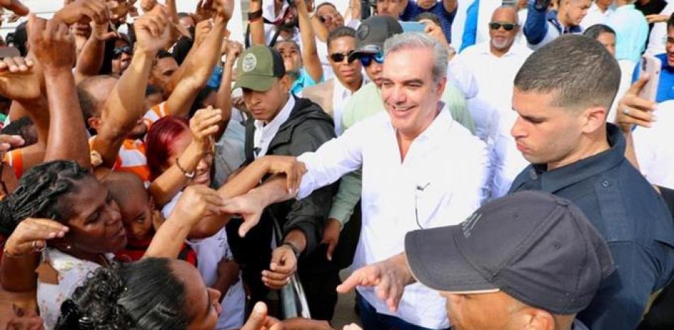 El presidente Luis Abinader participará en una cena con directores de medios en Punta Cana.