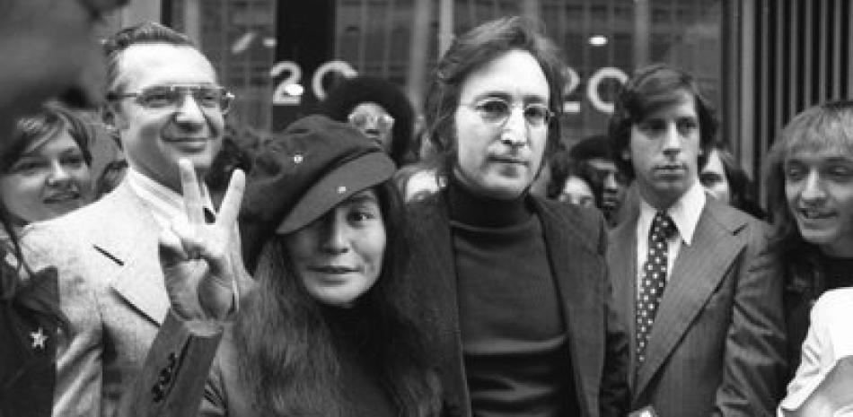 Yoko Ono y John Lennon. AP