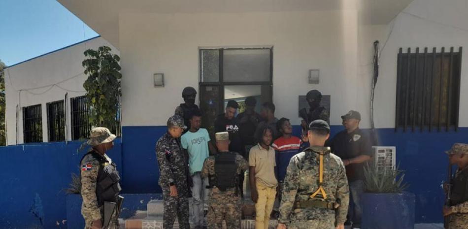 Los seis detenidos fueron entregados a Haití. Fuente externa.