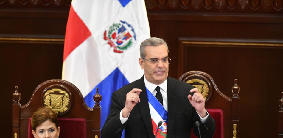 El presidente Luis Abinader durante su intervención el pasado 27 de febrero ante las cámaras legislativas. Archivo