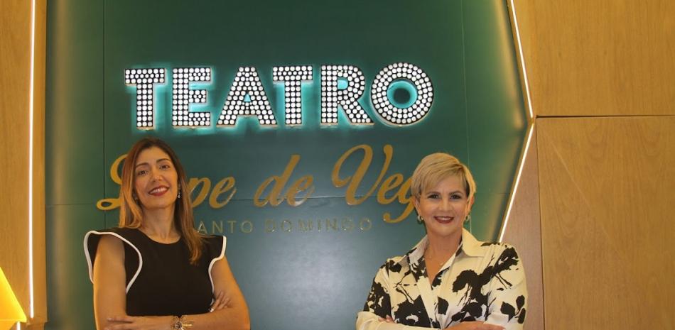 La actriz Gamilka Román y Gianni Paulino, directora ejecutiva del Teatro Lope de Vega - Santo Domingo.