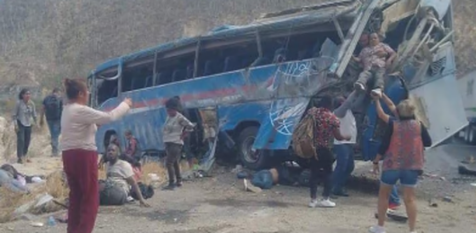 Accidente en autobus donde iban migrantes. Foto de archivo/LD.