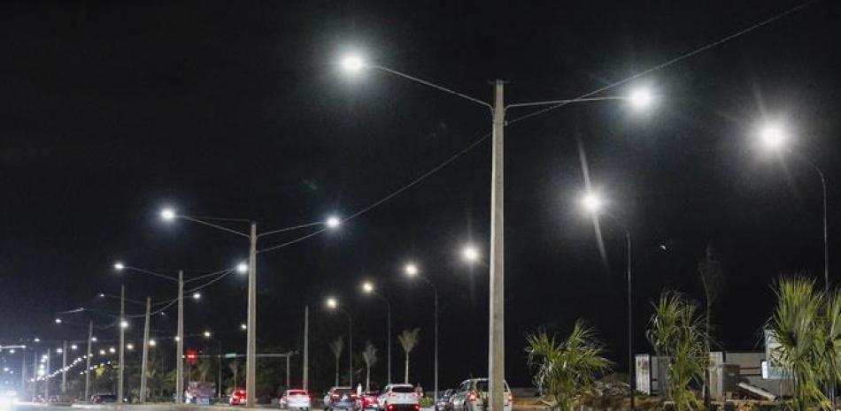 Parte de la luminaria colocada en distintas avenidas del Distrito Nacional / Fuente Externa