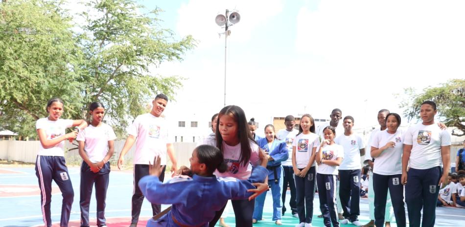 Miembros de la Federación Dominicana de Judo (FEDOJUDO) realizaron una exhibición en el Centro Educativo Unión Panamericana.