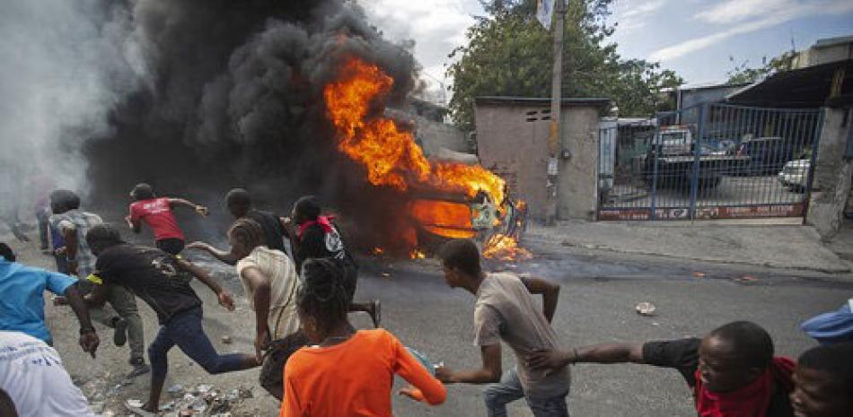 Este deterioro de la situación se produce después de meses marcados por un recrudecimiento de la crisis socioeconómica y política en Haití. AP