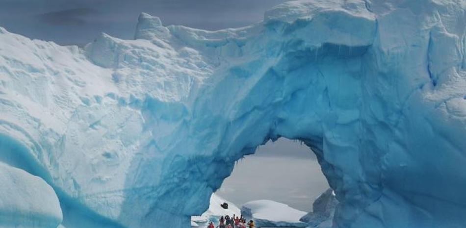 La extensión de hielo sobre el océano en el Polo Sur se achica y se repone cíclicamente cada año, con las variaciones de cada estación, pero la reducción detectada por los servicios de vigilancia europeos y estadounidense se ha intensificado. ISTOCK