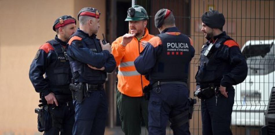 Agentes de la Policía Española. AFP
