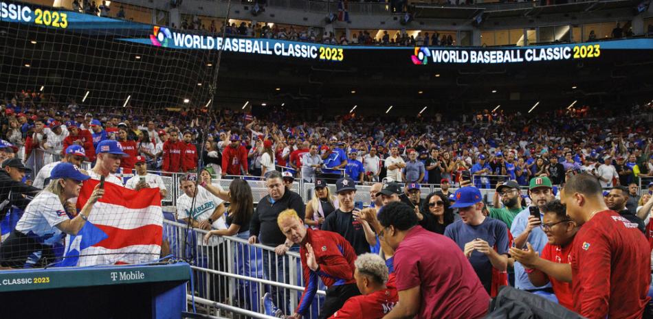 El relevista de la selección de béisbol de Puerto Rico Edwin 'Sugar' Díaz. AP