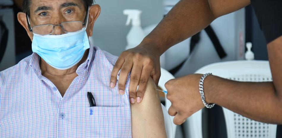 Salud Pública exhorta a completar esquema vacunación.