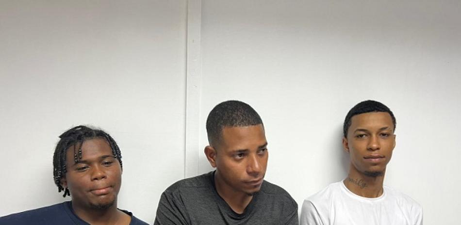 Breidy Colimé, Juan Valdez y Alfredo Jiménez, implicados en asalto a banca deportiva en Santiago. Fuente externa