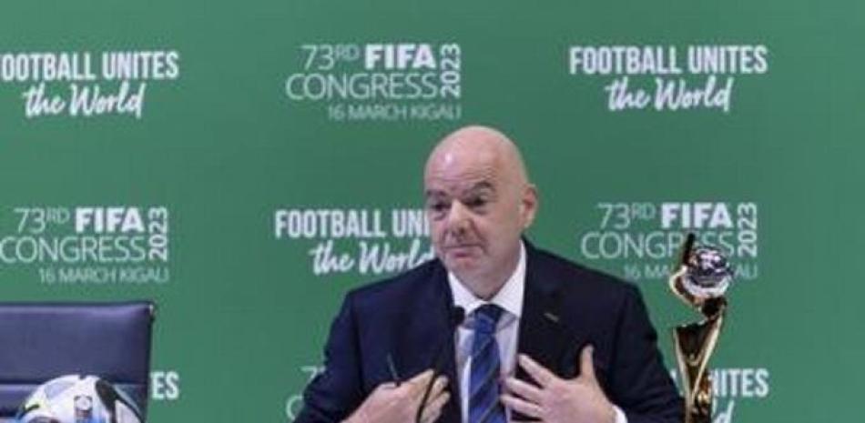 Gianni Infantino, presidente de FIFA, habla durante una conferencia de prensa en el 73er Congreso de FIFA, celebrado en Kigali, Ruanda, el martes 16 de marzo de 2023.