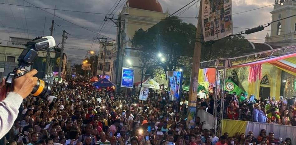 Más de 30 presentaciones han reunido a más de 300 mil personas en decenas de pueblos dominicanos durante el desarrollo de la plataforma "Turicarnaval".