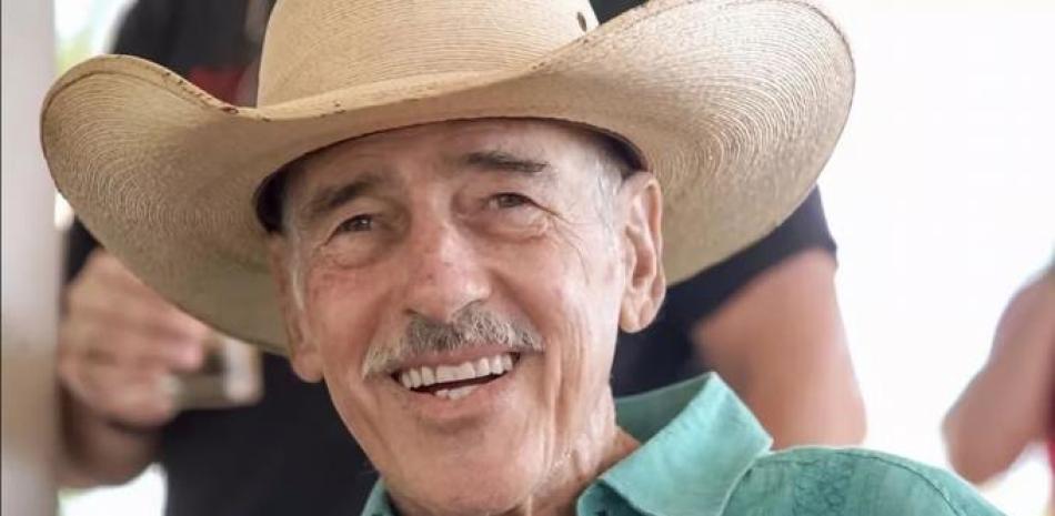 El actor mexicano de cine y televisión Andrés García falleció este martes a los 81 años después de varios meses de deterioro en su estado de salud.