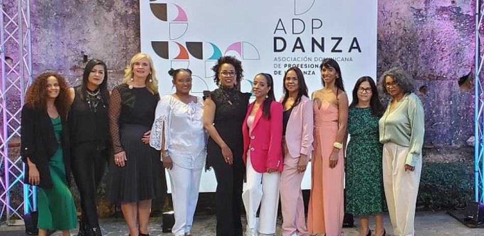 Patricia ortega, Lorreine Diaz, Monika Despradel, Senia Rodriguez, Awilda Polanco, Valentina Grillo, Belkys Sandoval, Cindy Sosa, Sara Esteva y Soraya Gallardo