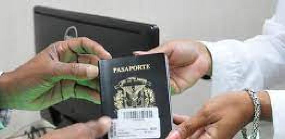 Imagen ilustrativa al pasaporte dominicano, archivo LD