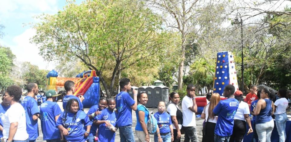 Decenas de niños disfrutan del pasadía recreativo que les organizó Miderec y la Fundación Te Aceptamos en el parque Mirador Sur.