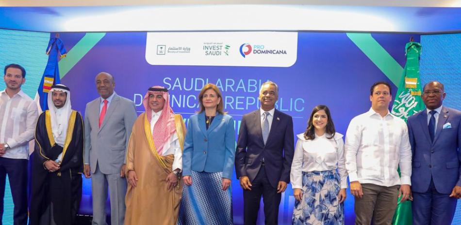 La vicepresidenta, Raquel Peña, encabeza el encuentro con inversionistas de Arabia Saudita.