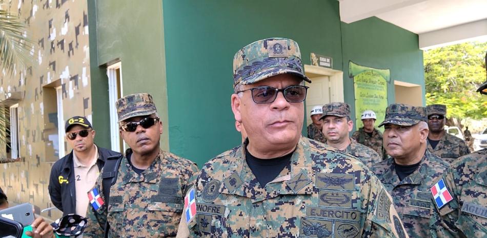El mayor general Fernández Onofre visitó la frontera.