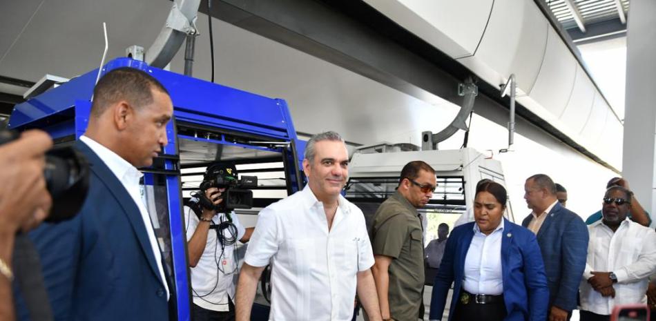 Presidente Luis Abinader inaugura el Teleférico de Los Alcarrizos