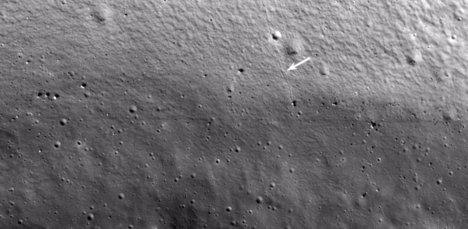 La NASA publica impresionantes imágenes del sombrío Polo Sur de la Luna