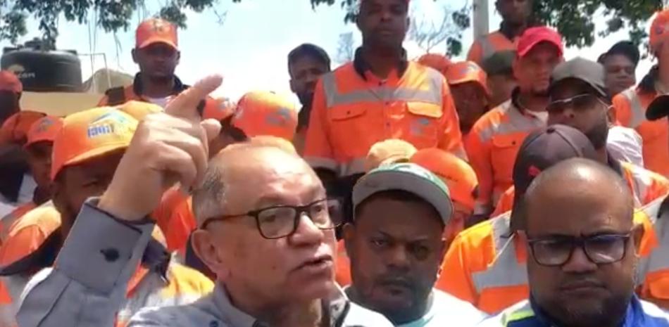 El presidente de la CNUS, Rafel -Pepe- Abreu sirve de vocero al Sindicato de trabajadores de la Mina Cerro Maimón.