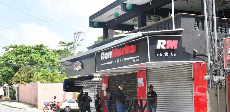 Centro de bebidas en La Guáyiga donde la noche del domingo murió baleada la joven Anielis Rosaura Almonte Lara, de 18 años. Dos hombres quedaon heridos.
