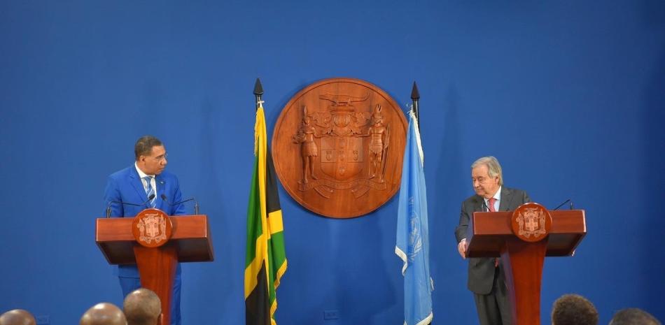 El primer ministro de Jamaica, Andrew Holness, y el secretario general de la ONU, António Guterres
