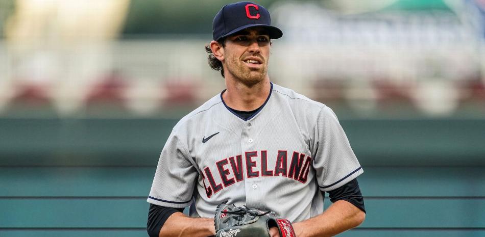 Shane Bieber tuvo una gran presentación ante la fuerte ofensiva de Houston.