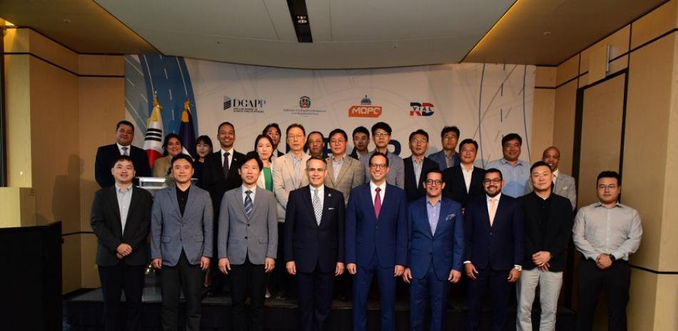 Representantes de 25 empresas coreanas participaron en el primer encuentro realizado en Corea del Sur.