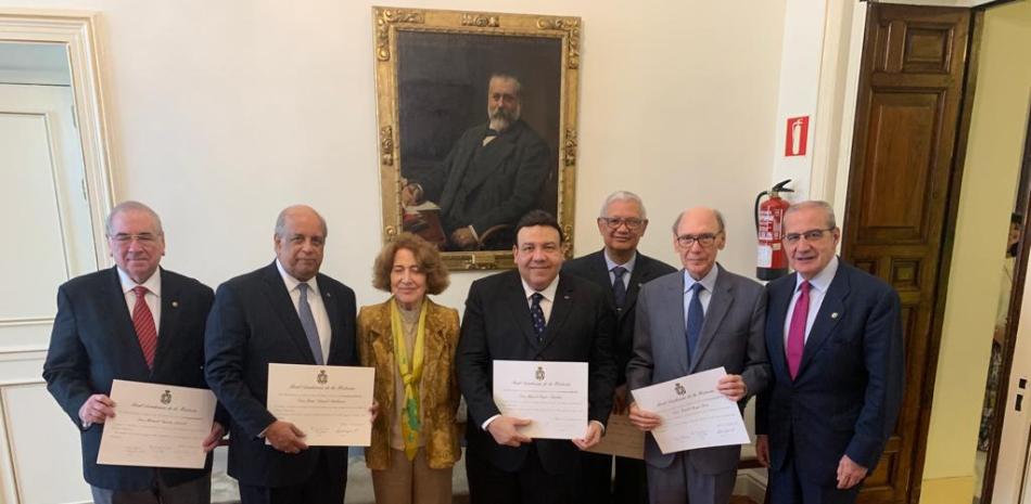 Cinco académicos dominicanos fueron investidos el pasado viernes 9 por la Real Academia de la Historia de España (RAH)
