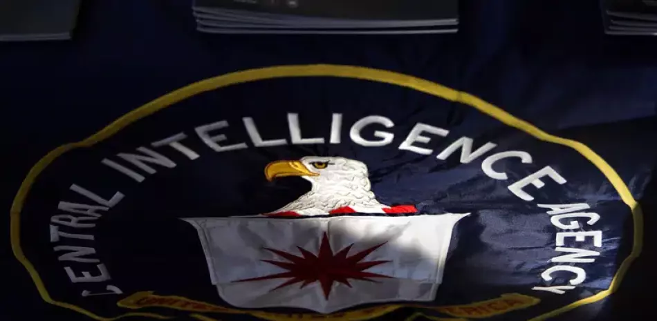 El emblema de la CIA en Atlanta, 13 de noviembre de 2013. El gobierno del presidente busca renovar la Ley de Inteligencia Extranjera que caduca al finalizar 2023, se informó el 13 de junio de 2023.