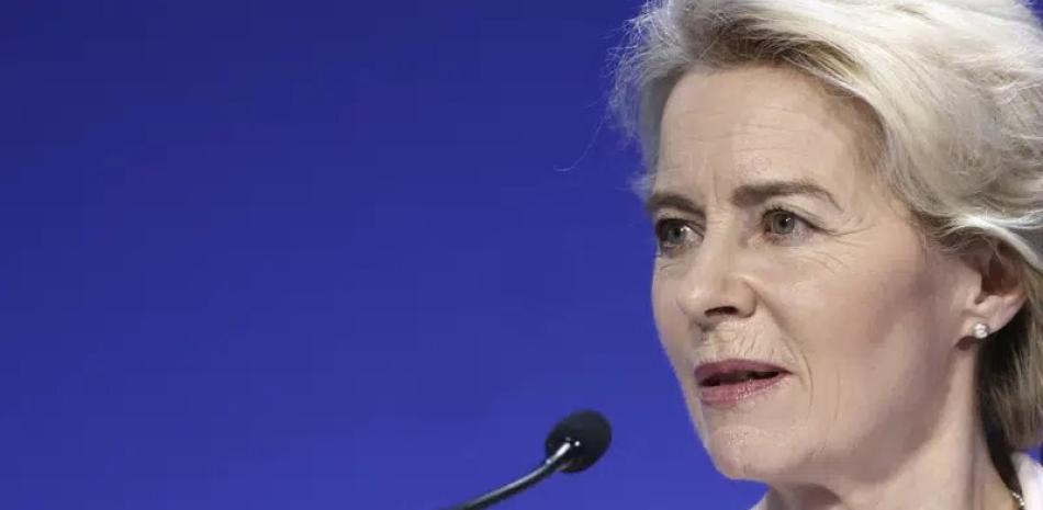 La presidenta de la Comisión Europea, Ursula von der Leyen, habla en la sesión inicial de la Conferencia de Recuperación de Ucrania, Londres, miércoles 21 de junio de 2023.