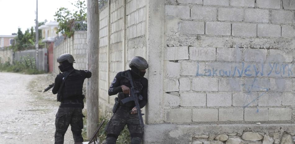 Patrulla de la Policía Nacional haitiana
