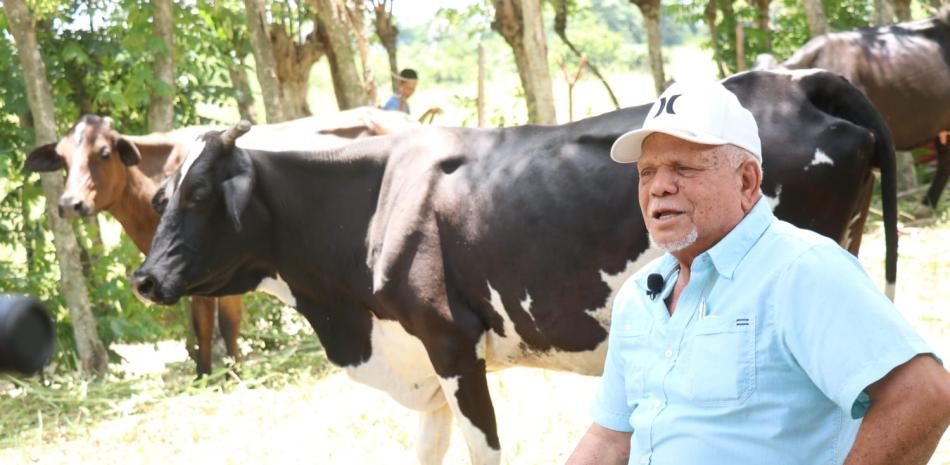 El ganadero Ramón Faña, quien el pasado 10 de julio perdió 17 vacas tras ser impactadas por una descarga eléctrica.