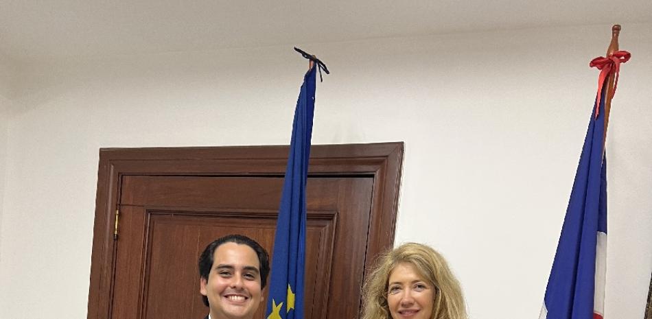 La embajadora Katja Afheldt y el nuevo Pte  De Eurocámara Jean Marco Pou.