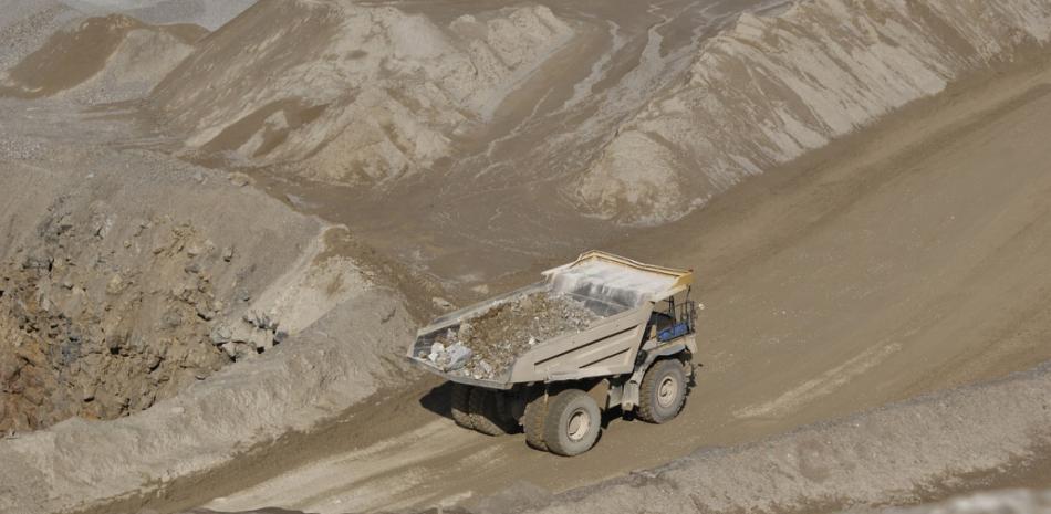 La empresa canadiense GoldQuest Mining Corporation busca la aprobación de la licencia