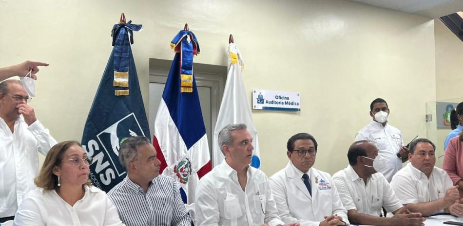 ABINADER DICE NO ESCATIMARÁ RECURSOS PARA AYUDAR VÍCTIMAS DE EXPLOSIÓN