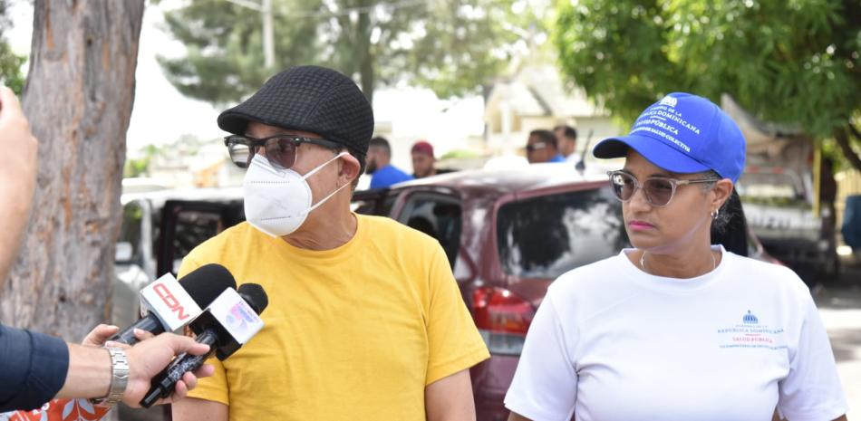 Carlos Peláez de Salud Pública indicó que por el momento se encuentran tres familias en espera de la entrega de cadáveres encontrados entre los escombros de la explosión en San Cristóbal.