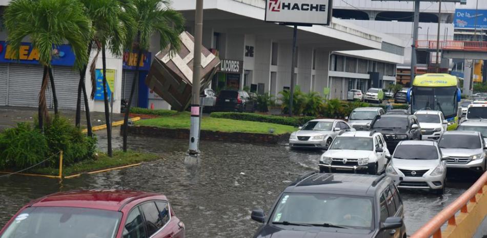 Calles del Gran Santo Domingo previo a la llegada de la tormenta Franklin