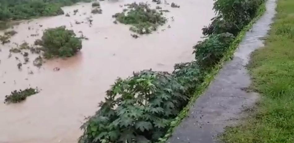 La crecida del río Nigua, en Haina, San Cristóbal