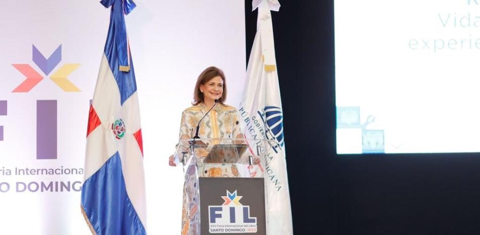 La vicepresidenta impartió una conferencia magistrial en el marco de la XXV Feria del Libro