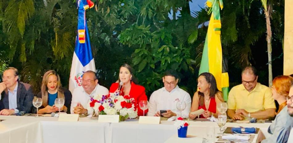 Cena de la Mesa Redonda de la República Dominicana: Forjando conexiones Empresariales Exitosas"